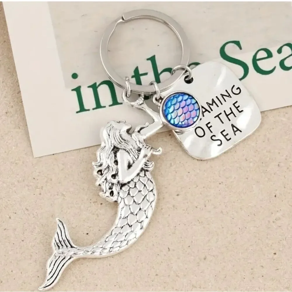 Silver Mermaid keychain dreaming of the sea
